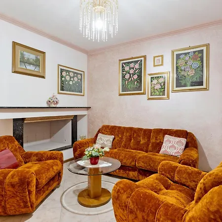 Laila דירה Càbras